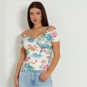 GUESS
Women's Emily Sweetheart-Neck Cold-Shoulder Top Size Large